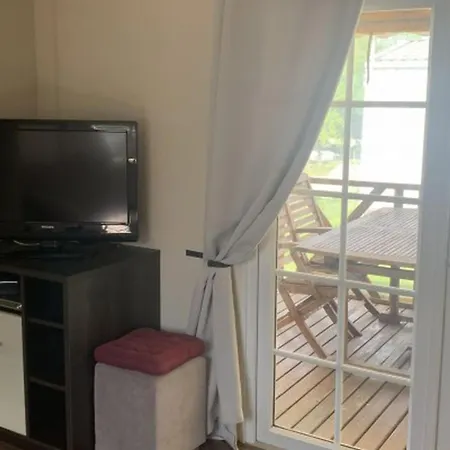 Mobil Familial Avec Clim - 4 Pers. - Api-1-52-2754